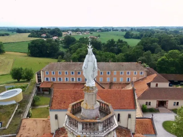 Vierge Notre Dame De Maylis